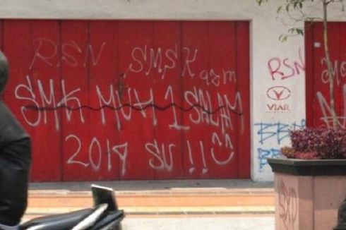Halte Setiabudi Jadi Sasaran Aksi Vandalisme