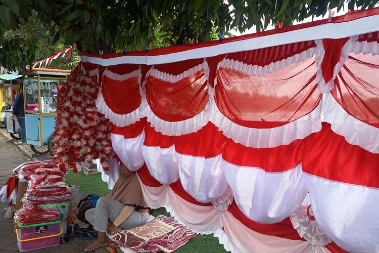 Dulu Rp 4 Juta Sehari, Kini Rp 1 Juta Sulit: Nestapa Pedagang Bendera di Tangerang Jelang 17 Agustus