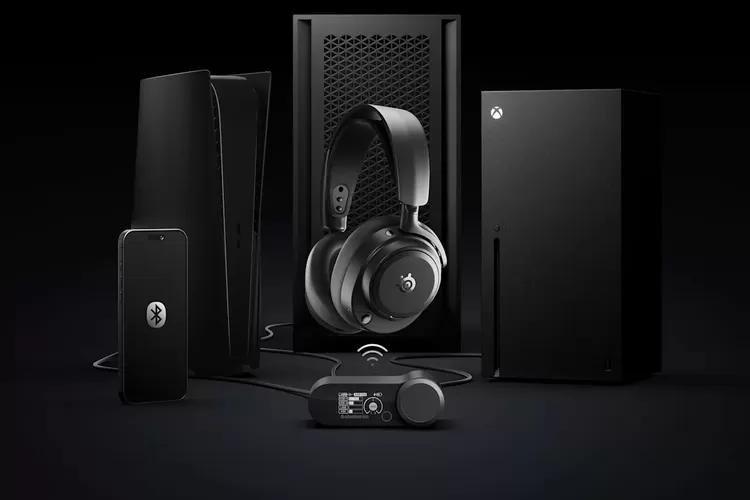 Headset gaming Steelseries Arctis Nova Pro Omni bisa terhubung dengan 5 perangkat sekaligus.