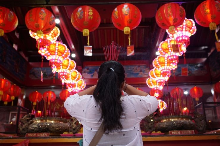 Malam Imlek di Kelenteng Hok Lay Kiong Bekasi