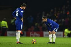 Giroud Harap Eden Hazard Bertahan di Chelsea