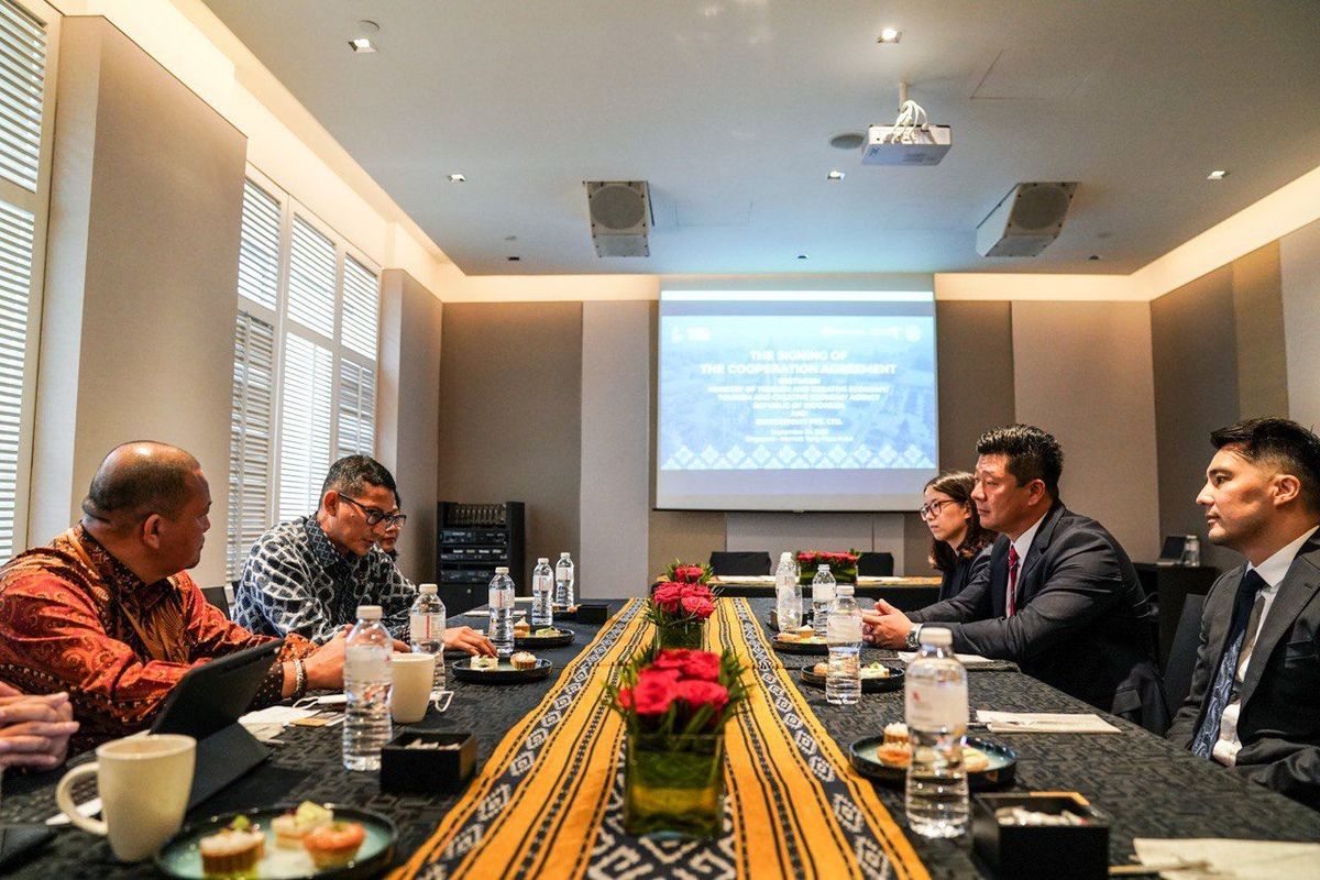 Menparekraf RI Sandiaga Uno mengajak investor asal Singapura untuk berinvestasi di sektor pariwisata Indonesia.