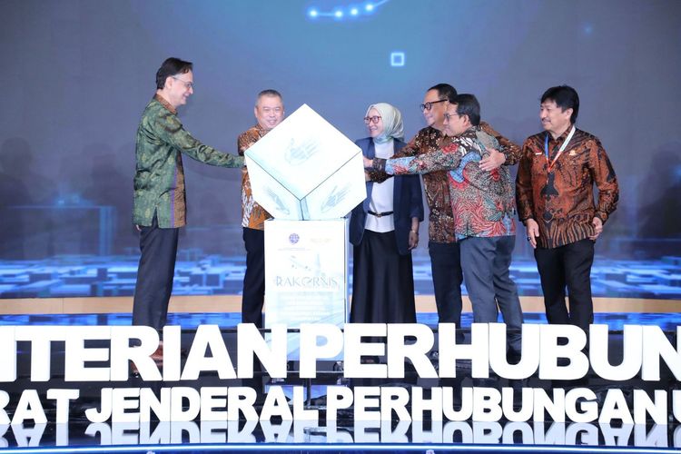 Rapat Koordinasi Teknis Kementerian Perhubungan 2025, di Kementerian Perhubungan, Jakarta, Senin (8/9/2015).
