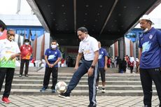 Kemenpora Kreasikan Gerakan Dasar Sepak Bola Menjadi Senam