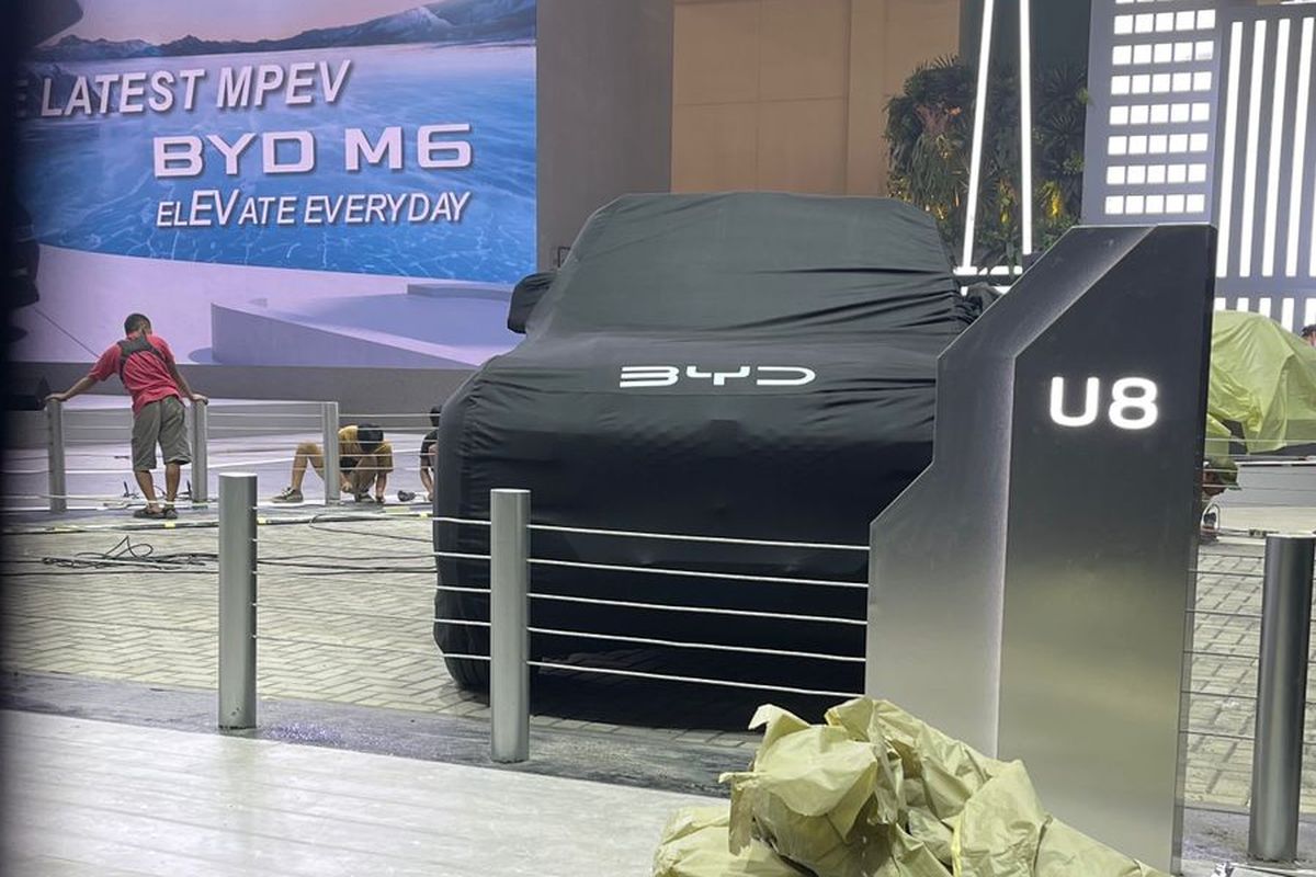 BYD M6 Meluncur di GIIAS 2024