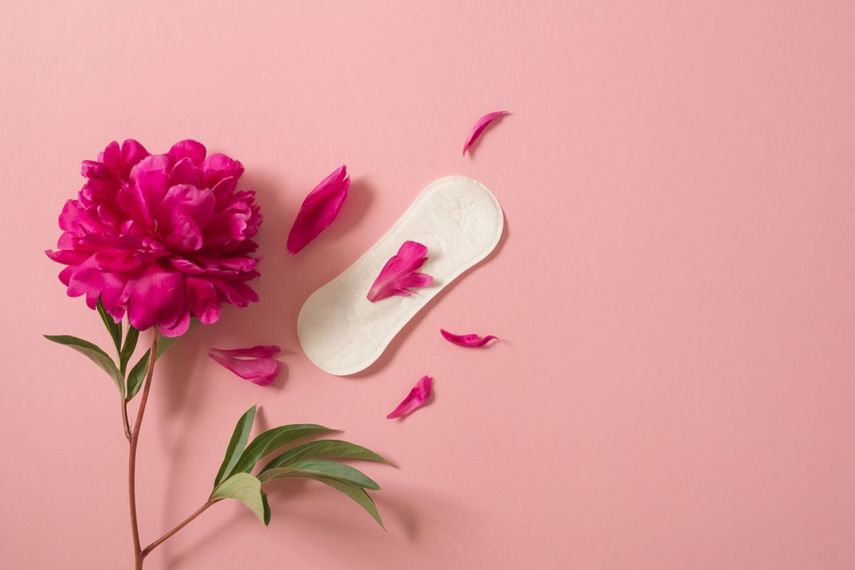 Amankah berhubungan badan saat menstruasi?