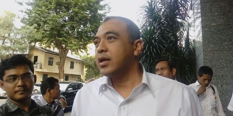 Bupati Tangerang Ahmed Zaky Iskandar saat memenuhi panggilan Polda Metro Jaya terkait bentrok yang terjadi di Dadap, Rabu (11/5/2016).