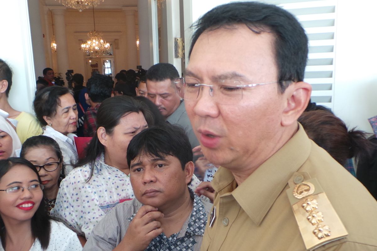 Gubernur DKI Jakarta Basuki Tjahaja Purnama di Pendopo Balai Kota 
