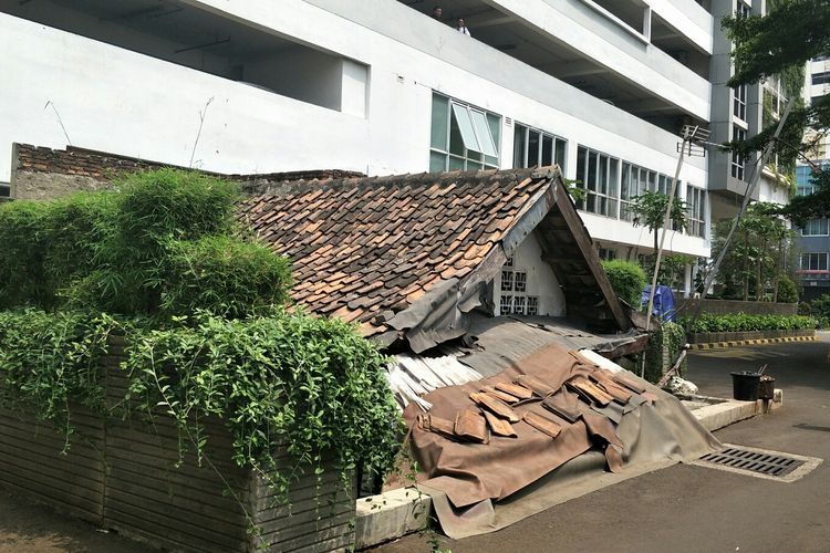 Rumah tua di keliling Apartemen Residence Thamrin Exrcutive Residence, Kebon Melati, Tanah Abang, Kamis (19/9/2019).
