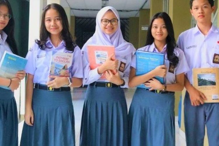 Ilustrasi siswa, tips mengerjakan soal literasi bahasa Indonesia di SNBT 2023.