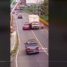 Video Toyota Avanza Seruduk Truk Box, Sopir Diduga Ngantuk