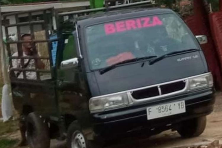 Penampakan mobil milik warga Cianjur, Jawa Barat yang raib dicuri. Pemilik kendaraan menggelar sayembara Rp 5 juta bagi siapapun yang menemukannya.
