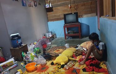 Ayah dan Ibu Meninggal karena Covid-19, Bocah 10 Tahun Isolasi ...