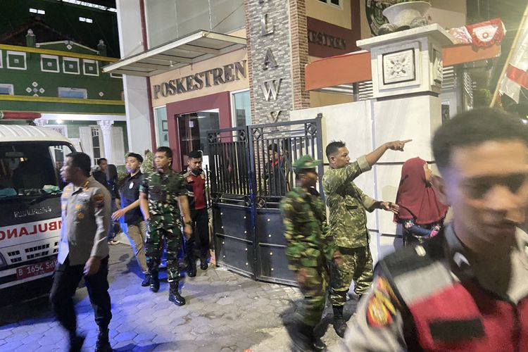 Ponpes Manba’ul Hikam Dijaga Aparat Saat Insiden Keracunan MBG, Ketua Yayasan: Mereka Membantu