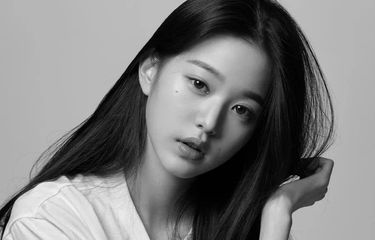 Susul Ahn Yu Jin, Jang Won Young Masuk Lineup Debut Grup IVE