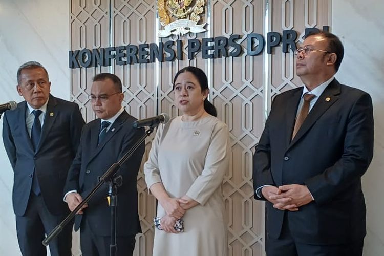 Wakil Ketua DPR Bantah Hanya Manut Kemauan Pemerintah: Check and Balances Tetap Berjalan