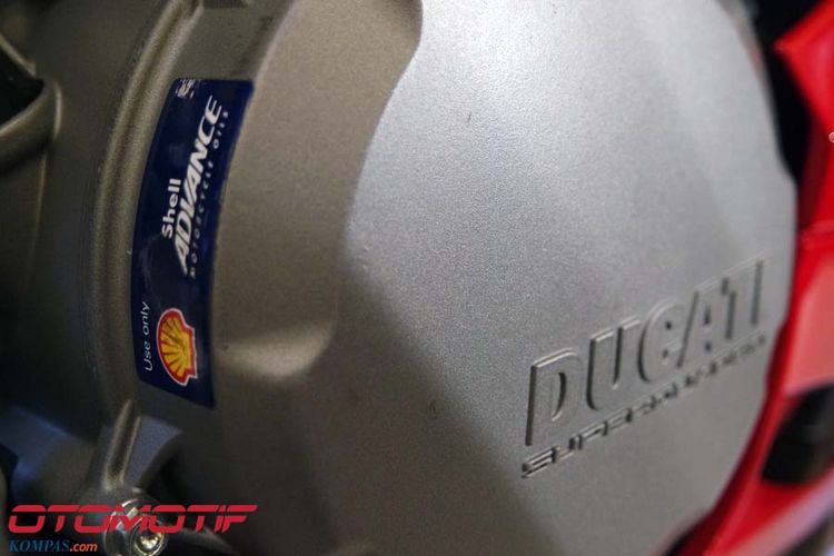 Pelumas Shell telah bekerja sama dengan Ducati sejak 1993.