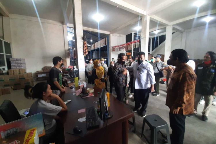 Inspektur Jenderal Kementerian Pertanian Jan Samuel Maringka menyatakan ketersedian pangan menjelang hari raya Idul Fitri 1443 Hijriah di Provinsi Banten aman, Kamis (28/4/2022).