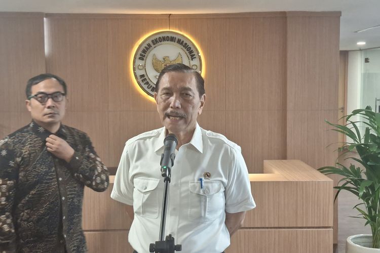 Yakinkan BlackRock untuk Berinvestasi, Luhut: Indonesia Tak Akan Pernah Collapse