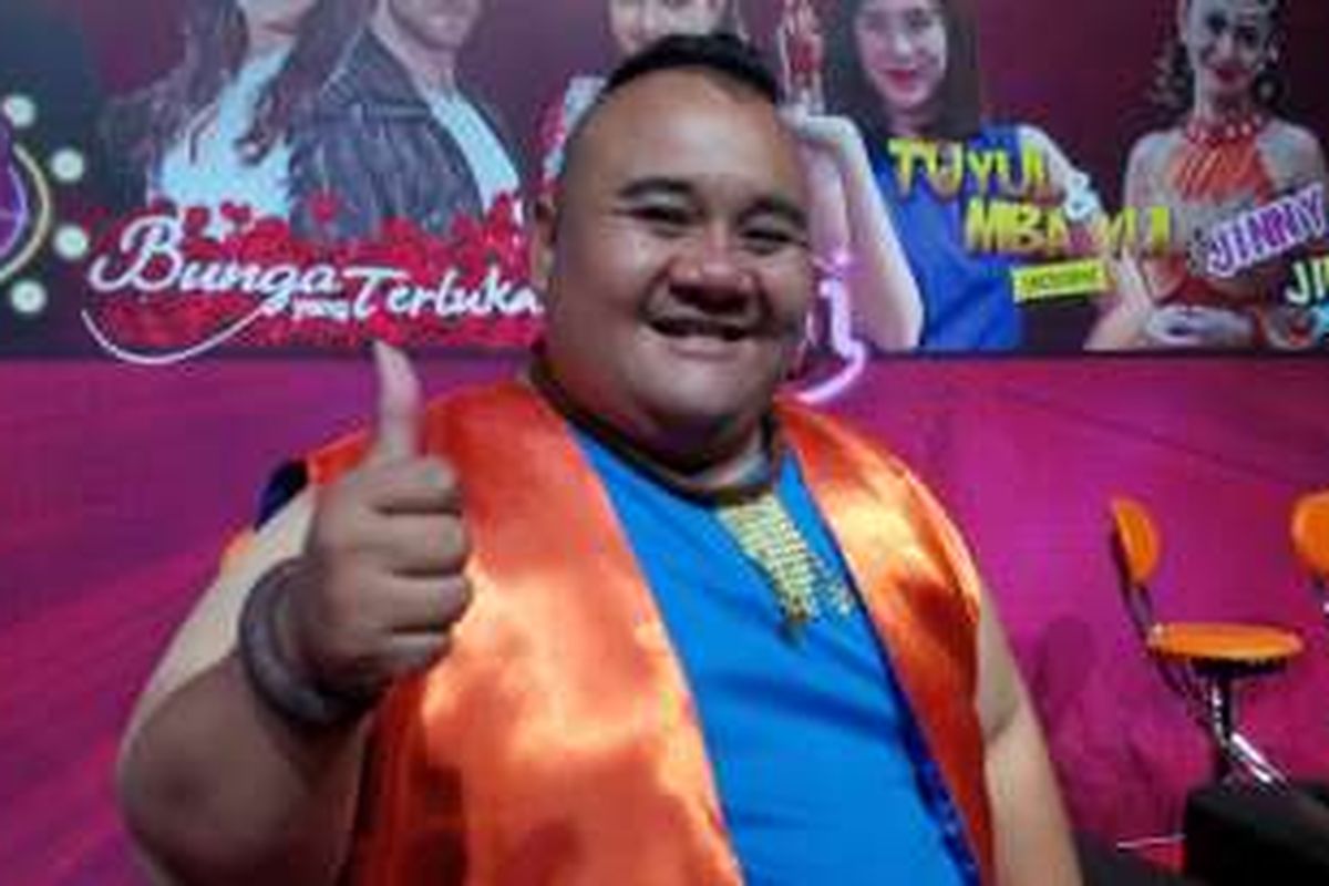 Rony Dozer diabadikan di Studio 2 ANTV, Kuningan, Jakarta Selatan, (22/9/2016).