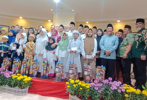 DPRD Surabaya Gelar Buka Puasa Bersama dan Santuni 100 Anak Yatim