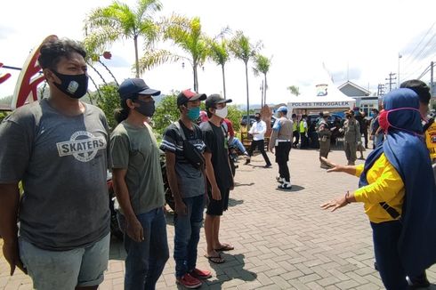 Tak Pakai Masker di Luar Rumah, Belasan Warga Trenggalek Kena Denda Rp 50.000 