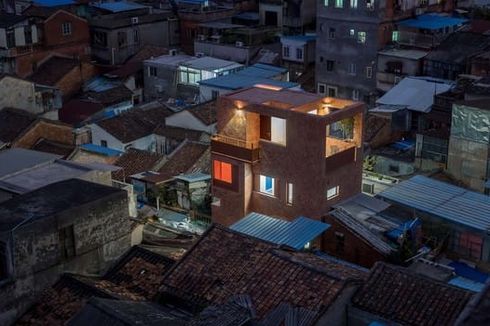 Rumah Kecil di Gang Sempit, Disulap Jadi Modern dan Menarik