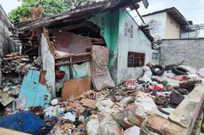 Warga Khawatir Rumah Belasan Tahun Penuh Karung Rongsokan di Cimanggis Jadi Sarang Ular