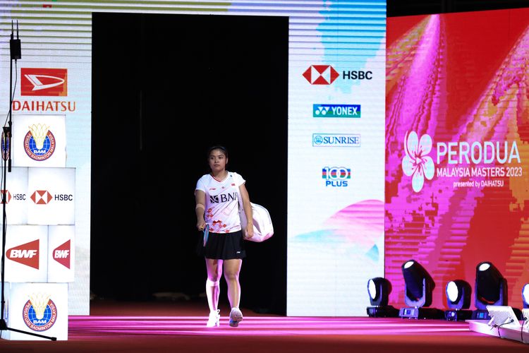 Tunggal putri Indonesia, Gregoria Mariska Tunjung, saat bertanding melawan utusan Jepang, Akane Yamaguchi dalam final Malaysia Masters 2023 di Axiata Arena, Kuala Lumpur, Malaysia, pada Minggu (28/5/2023).