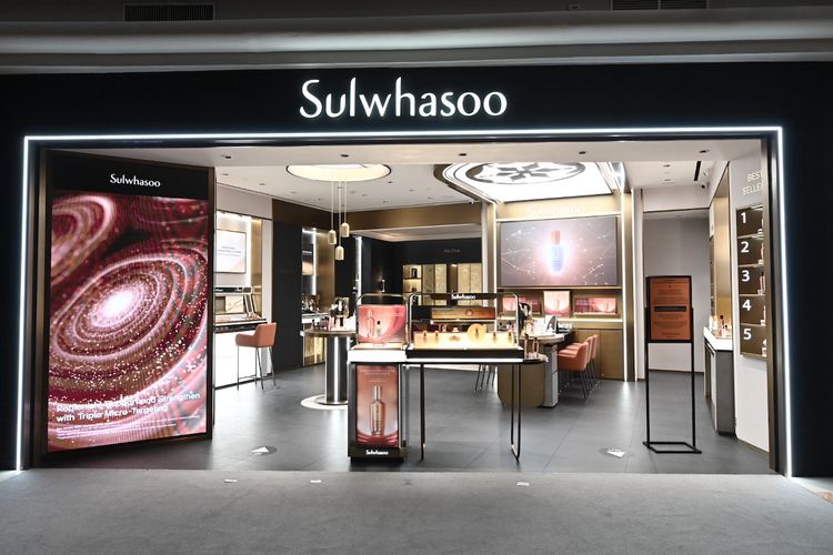 Butik perdana Sulwhasoo di Plaza Senayan Jakarta.