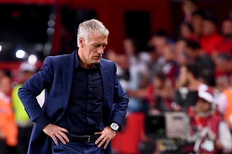 Ekspresi pelatih tim nasional Perancis, Didier Deschamps, saat laga kualifikasi Euro 2020 di Stadion Buyuksehir Belediyesi, Konya, Sabtu (8/6/2019). Terkini, Deschamps mengaku terpukul setelah terpaksa mencoret Karim Benzema dari skuad timnas Perancis menjelang opening ceremony Piala Dunia 2022 Qatar, Minggu (20/11/2022) pagi WIB.