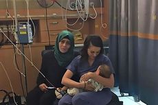 Perawat Yahudi Susui Bayi Palestina yang Selamat dari Kecelakaan 