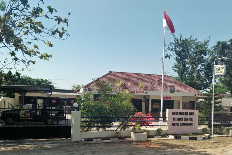 Mapolsek Ujungpangkah, Gresik.