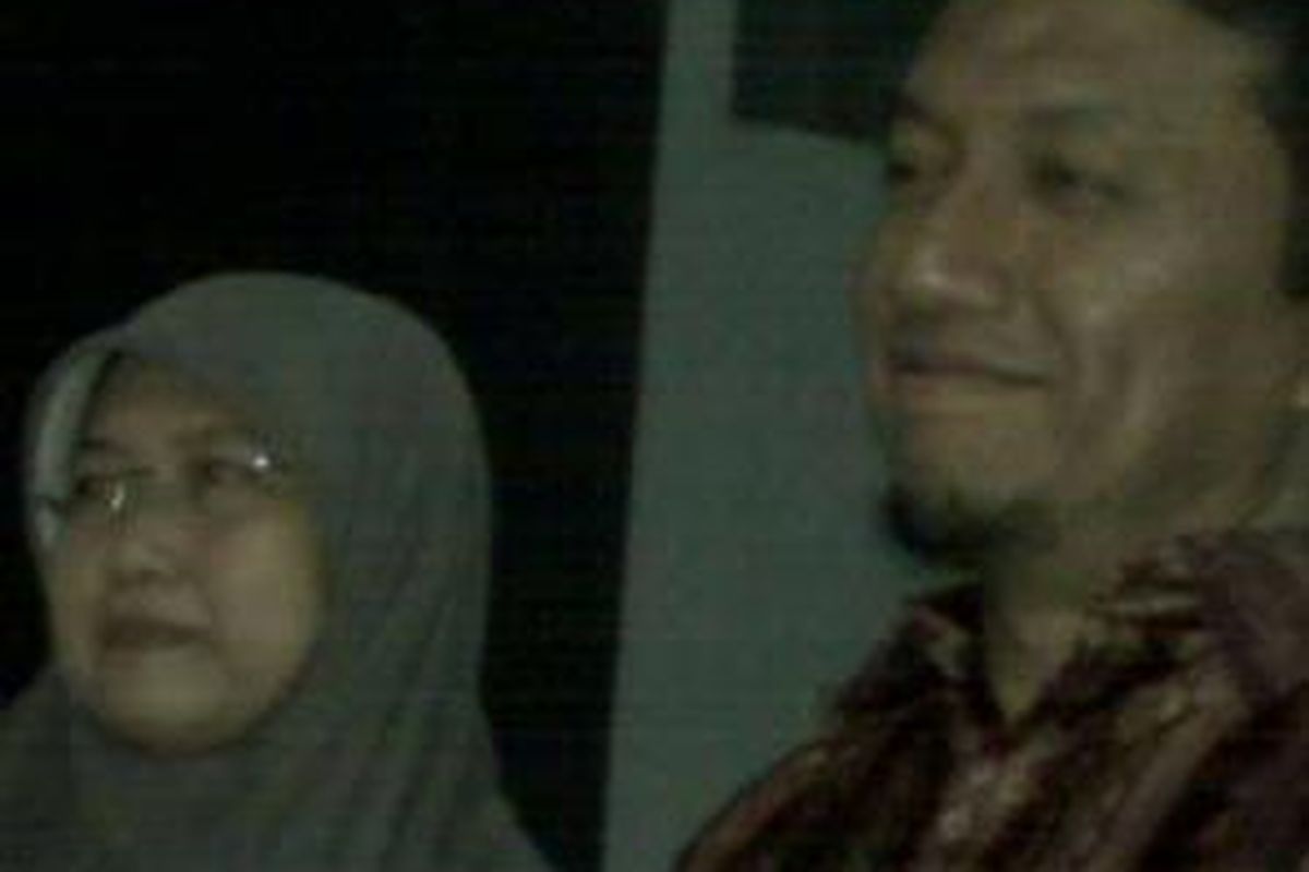 Tifatul Sembiring bersama istri
