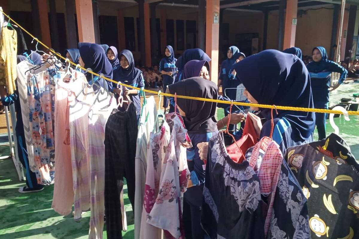 Festival Cuci Baju Sendiri, Cara Unik SMPN 4 Purwakarta Ajarkan Kemandirian  Siswa
