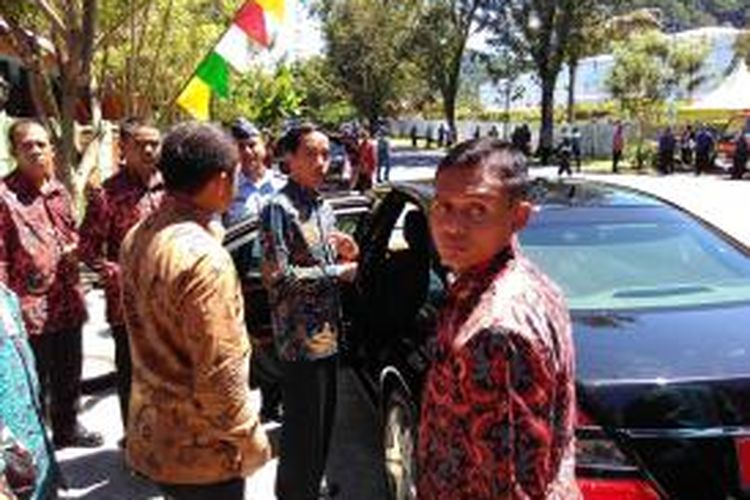 Presiden Joko Widodo dalam kunjungan kerjanya di Ambon, Maluku, Kamis (7/5/2015).