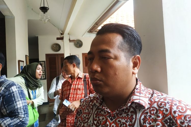 Direktur Eksekutif Parameter Politik Adi Prayitno, usai mengisi diskusi di bilangan Cikini, Jakarta Pusat, Senin (25/11/2019).