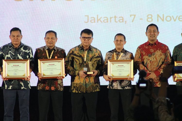 Kemenkumham raih penghargaan terbaik ke-1 dengan skor ITKP sangat baik di Anugerah Pengadaan 2023.