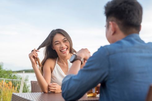 10 Tips Sukses Kencan Pertama untuk Cowok