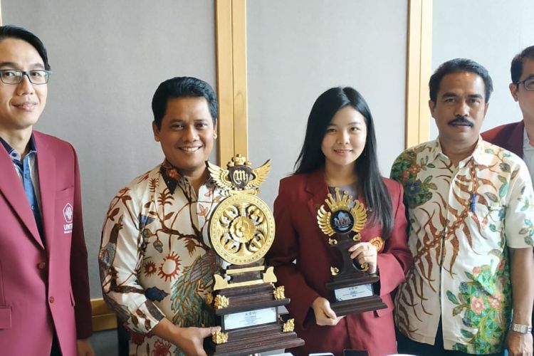 Mahasiswa Manajemen FE Untar meraih juara pertama Marketing Plan Competition 2018 di Fakultas Ekonomi dan Bisnis Universitas Udayana, 13-16 September 2018, di Denpasar, Bali.
