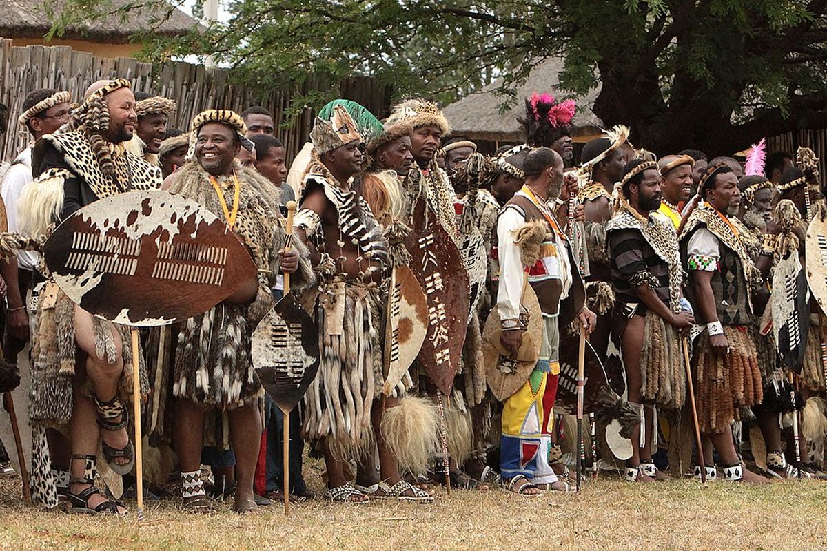 Suku Zulu di Afrika Selatan.