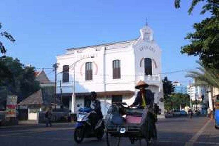 Spiegel, salah satu cafe yang menempati bangunan cagar budaya di Kota Lama Semarang.