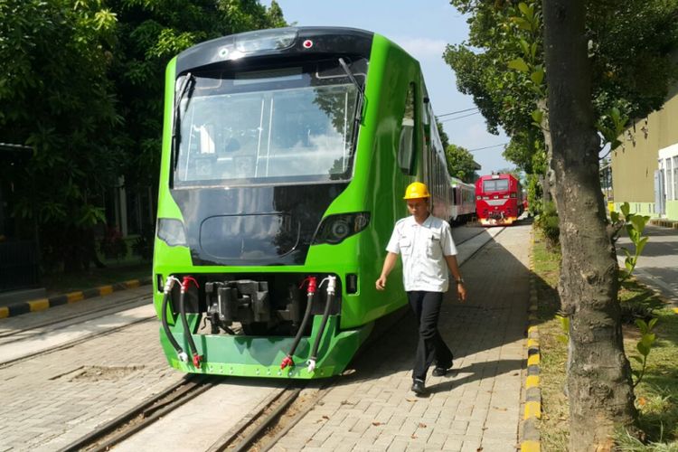 Inilah rangkaian Kereta Rel Diesel Bandara Adi Soemarmo Solo yang rencananya diresmikan penggunaannya oleh Menteri Perhubungan Budi Karya Sumadi di Solo, Jawa Tengah, pada Jumat (11/5/2018). 