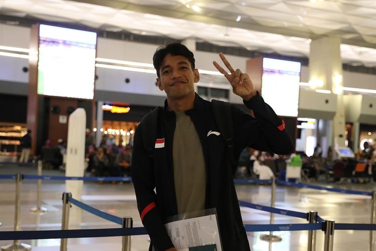 Tunggal putra Indonesia Chico Aura Dwi Wardoyo menjelang keberangkatan ke Dubai, Jumat (10/2/2023). Chico bersama tim Indonesia berangkat ke Dubai untuk berjuang dalam Kejuaraan Beregu Campuran Asia 2023, 14-19 Februari mendatang.