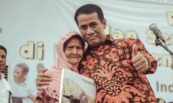 Cerita Nenek Ratem yang Dapat Bantuan Alsintan dari Mentan Amran