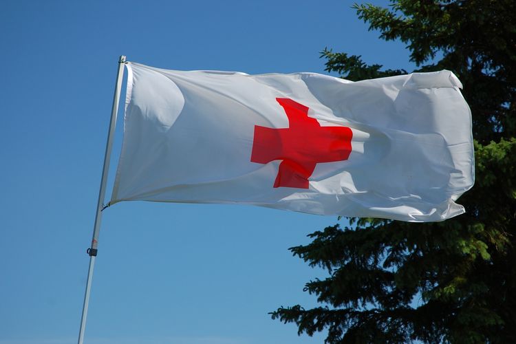 Hari Palang Merah Internasional diperingati setiap tanggal 8 Mei. 