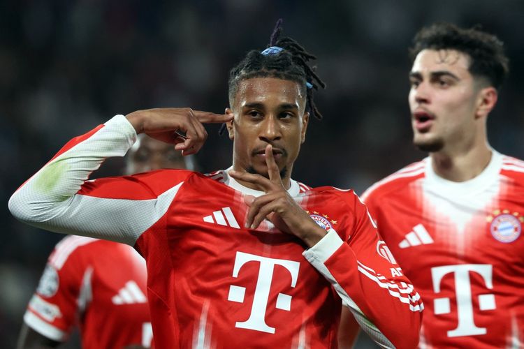Penyerang Bayern Muenchen, Michael Olise, merayakan gol kedua timnya pada laga leg pertama semifinal Liga Champions antara PSG dan Bayern Muenchen di Parc des Princes di Paris pada 28 April 2026.
