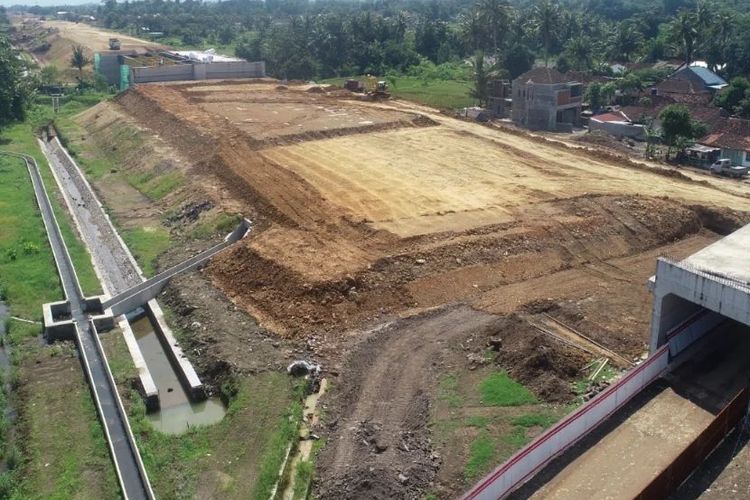 Konstruksi Jalan Tol Yogyakarta-Bawen.