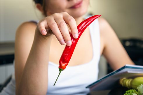 Makanan Pedas Bisa Tunjukkan Kepribadian Kita? Begini Penjelasannya