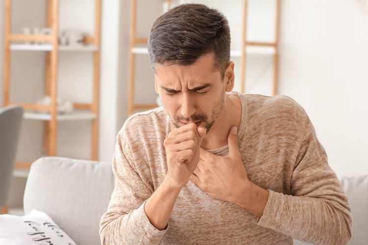 Asal dahak adalah lendir yang diproduksi di tenggorokan dan paru-paru (sistem pernapasan bawah) sebagai respons peradangan, yang kemudian dikeluarkan melalui batuk.
